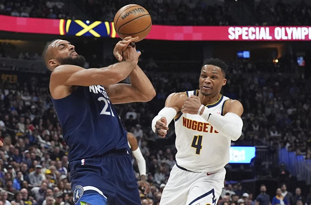 许多球队巩 许多球队巩