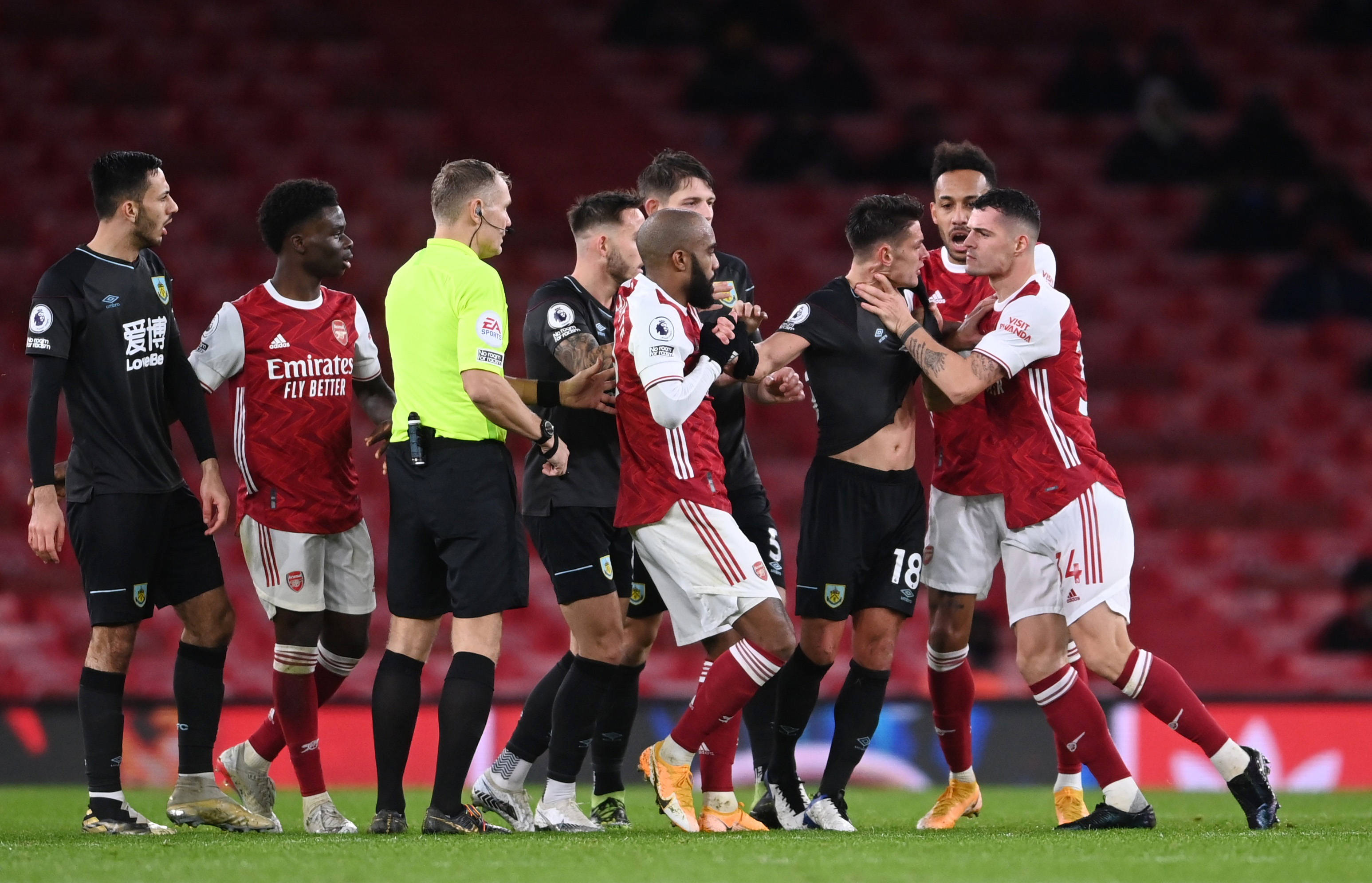 也要求教练 也要求教练